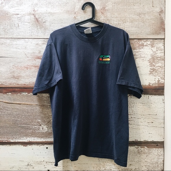 navy t-shirt // Vintage